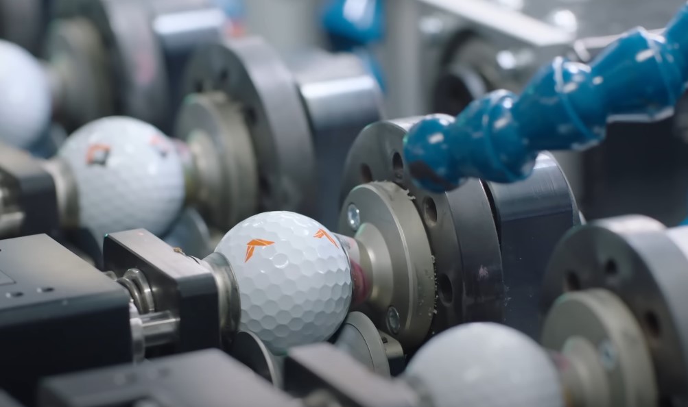 What’s inside a golf ball